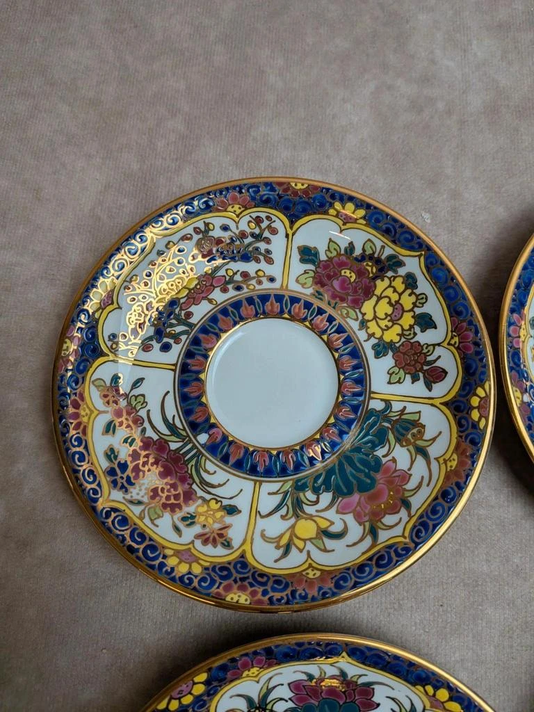 Lot of 4 hand-painted saucers Thailand – Polychrome floral decor and gildings – photo 4
